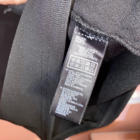 NWOT Black Ribbed Quarter sleeve Dress - Picture 7 of 8